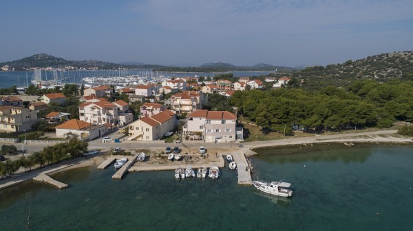 Amfora tourist agency