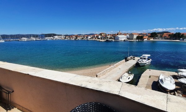 Amfora tourist agency