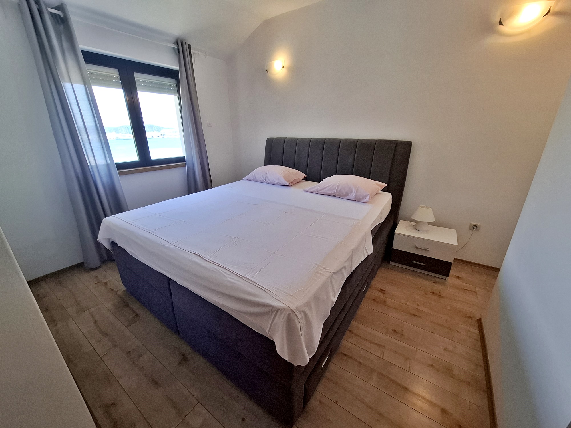 Amfora tourist agency