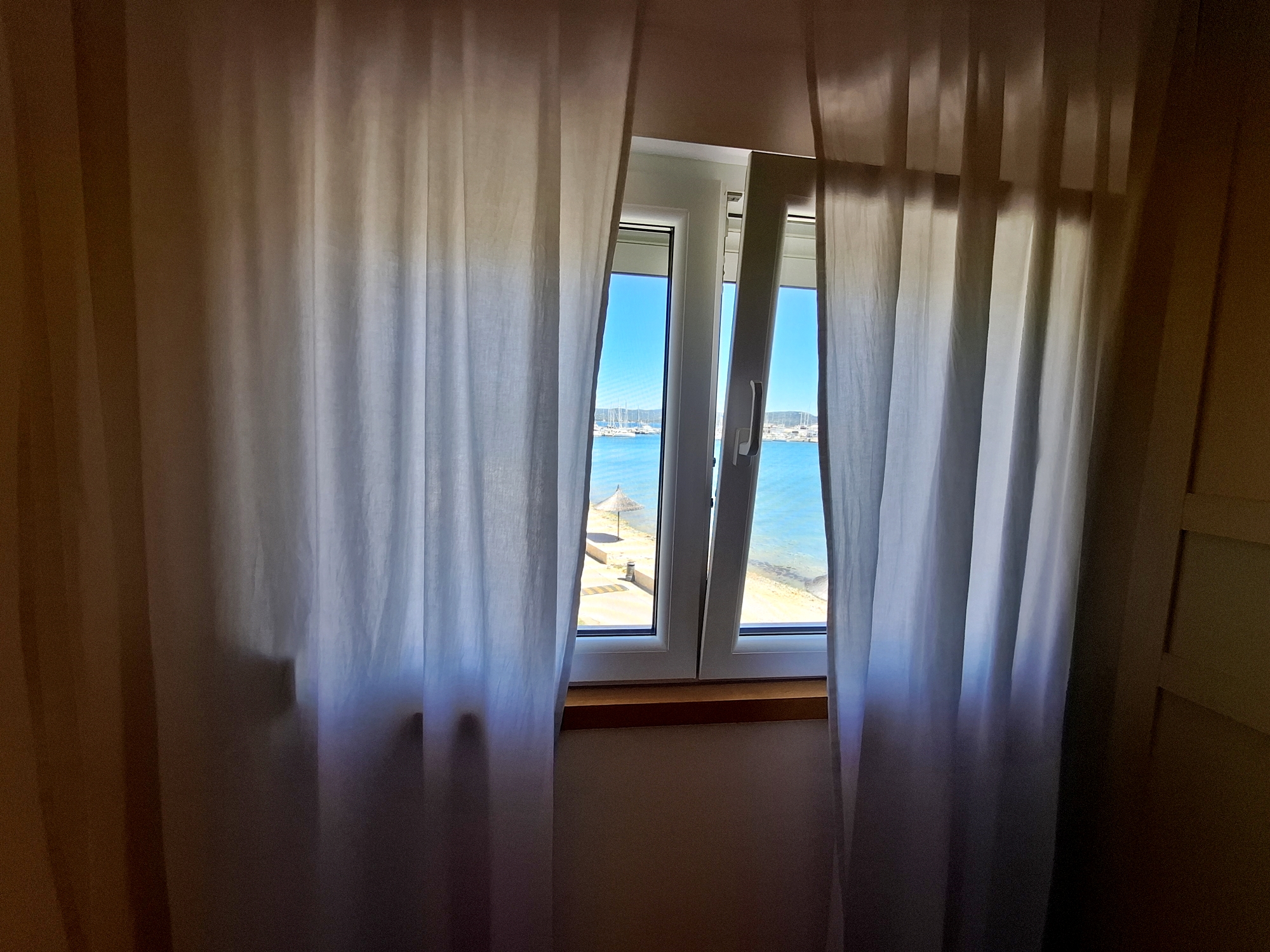 Amfora tourist agency