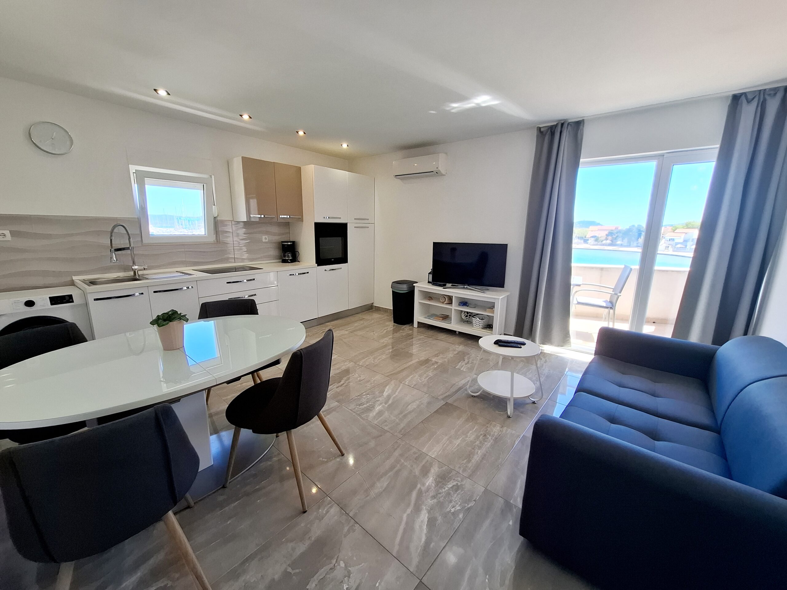 Amfora tourist agency