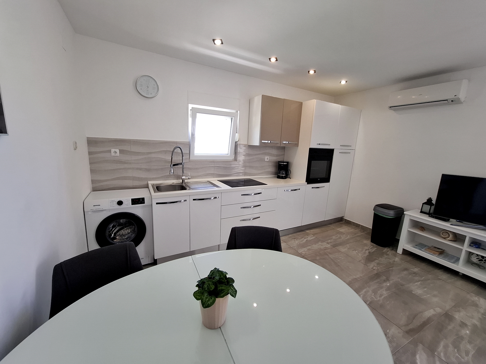 Amfora tourist agency