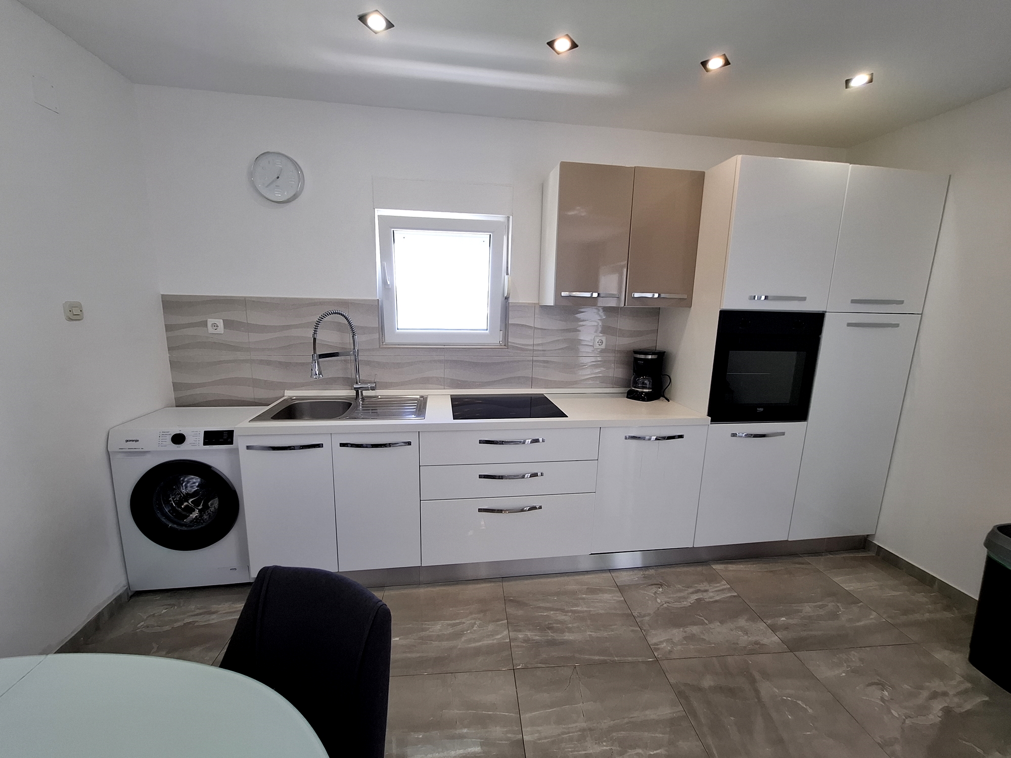 Amfora tourist agency