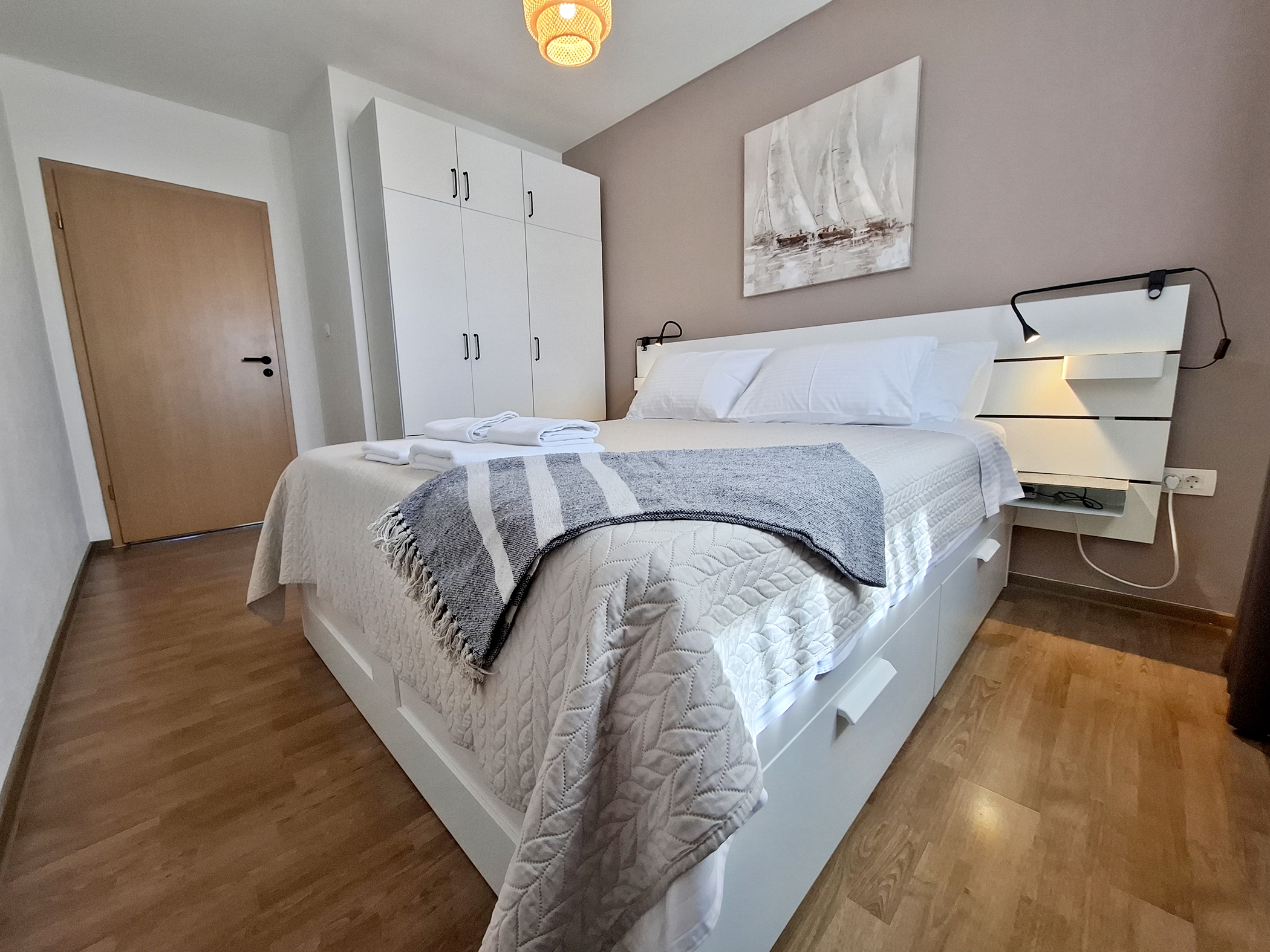 Amfora tourist agency