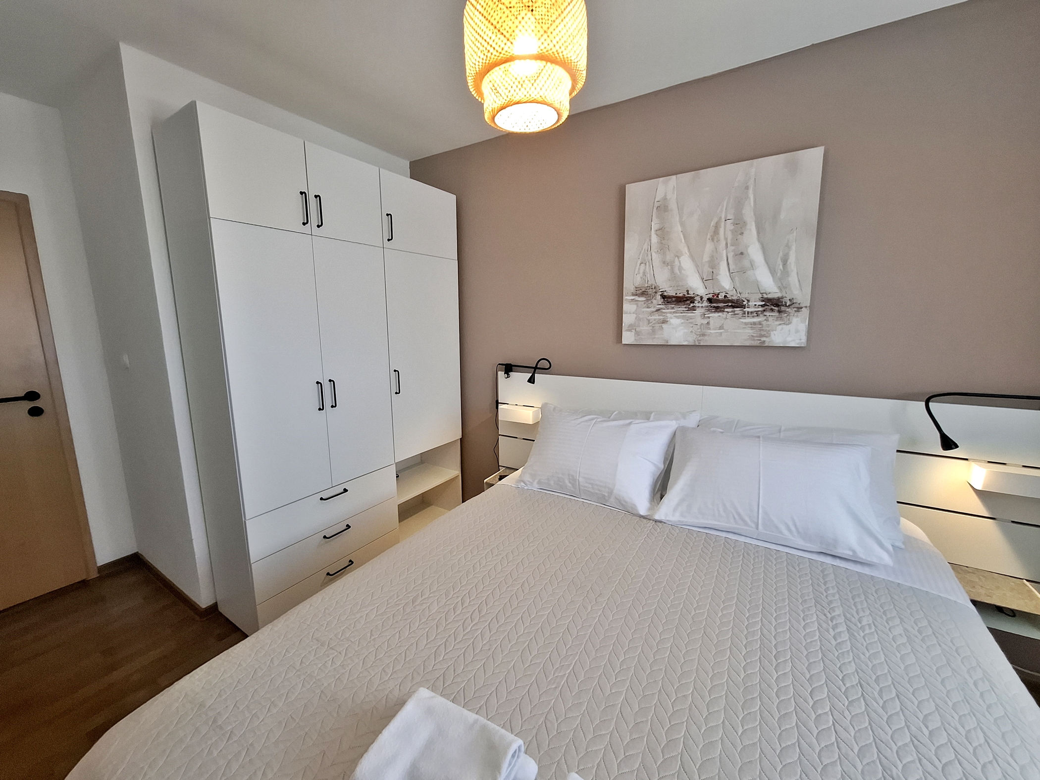 Amfora tourist agency