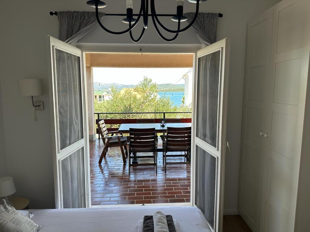 Amfora tourist agency