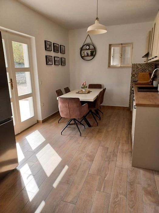 Amfora tourist agency