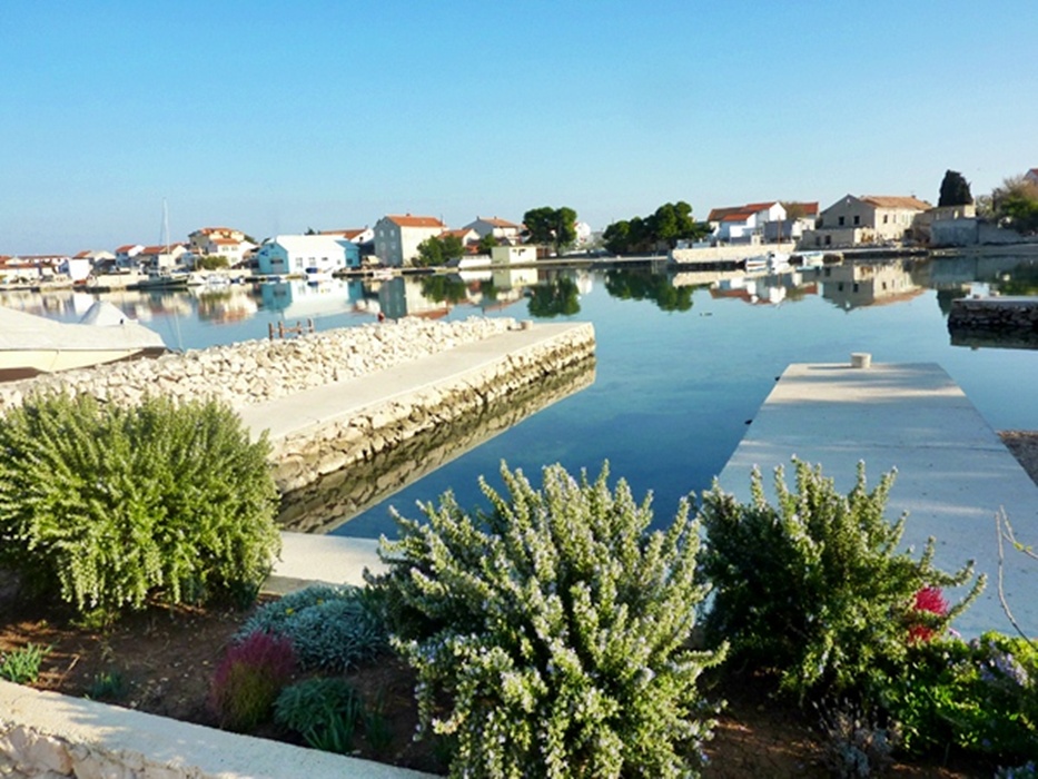 Amfora tourist agency