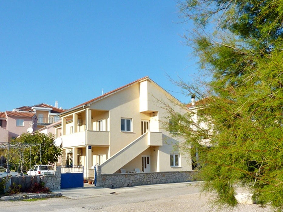 Amfora tourist agency